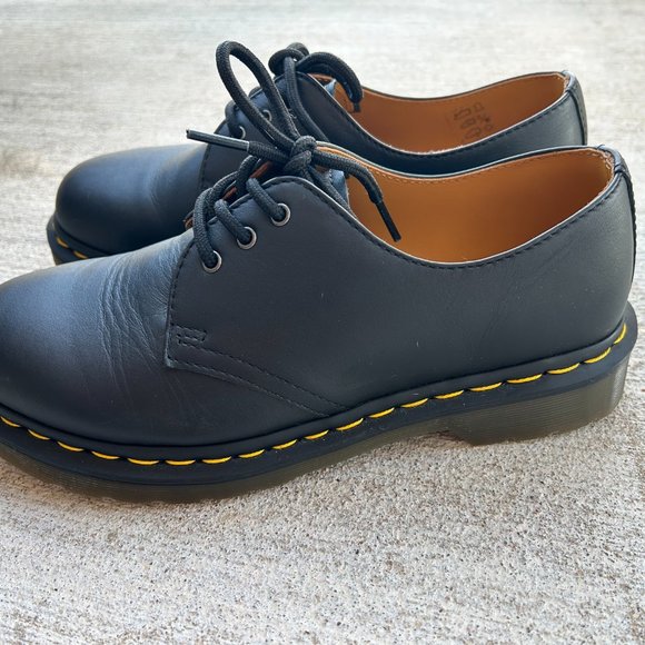 Dr. Martens, 1491 Yellow Stitch Oxfords, Smooth Black - Picture 3 of 5